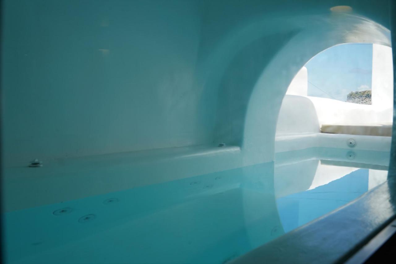 Oinos Luxury Suites Foinikiá Zewnętrze zdjęcie