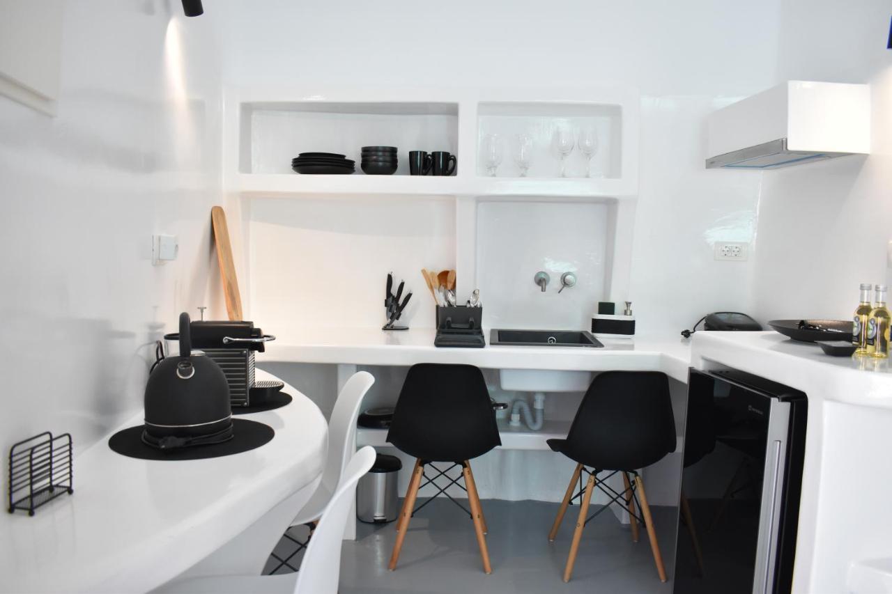Oinos Luxury Suites Foinikiá Zewnętrze zdjęcie