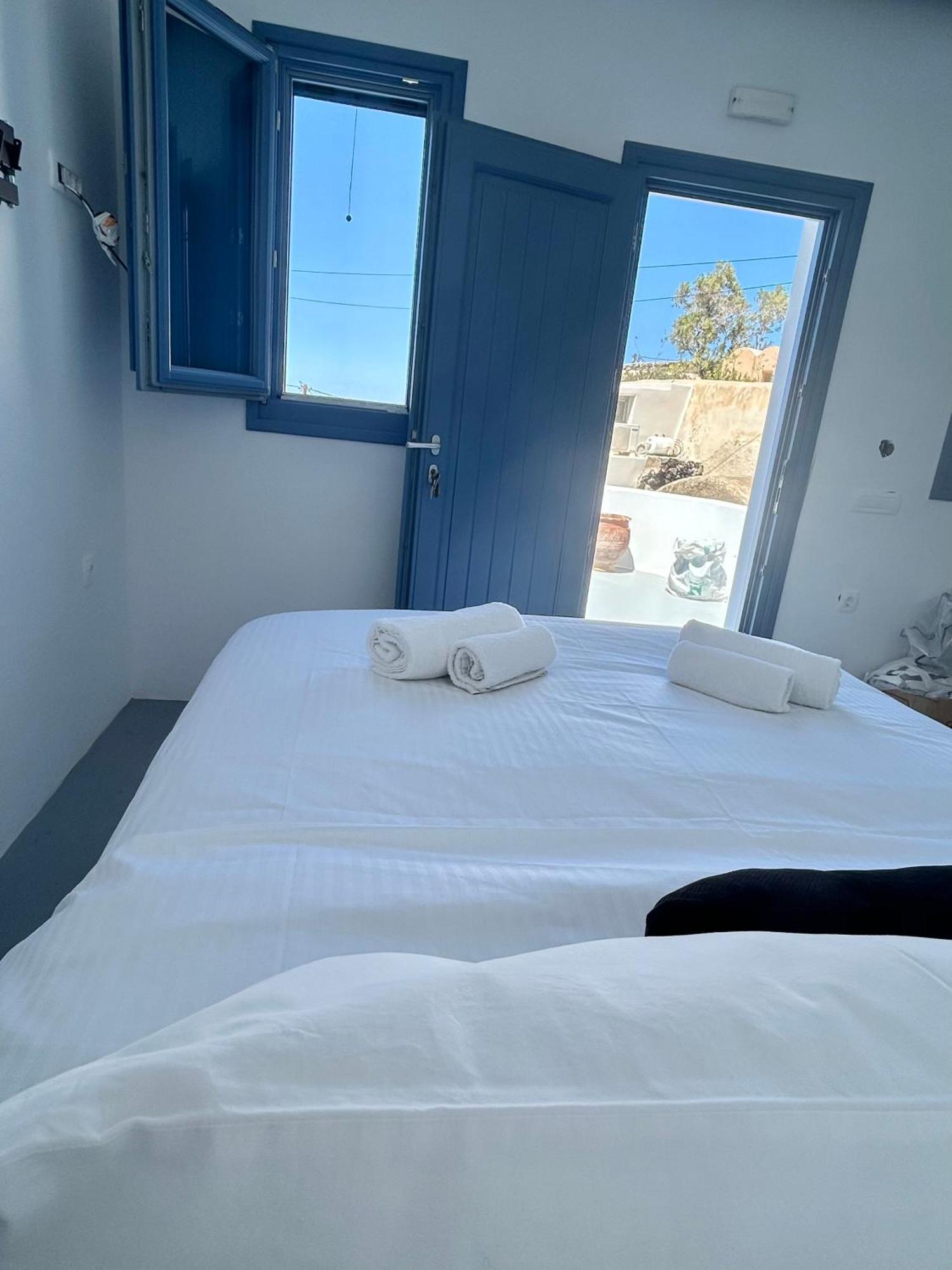 Oinos Luxury Suites Foinikiá Zewnętrze zdjęcie
